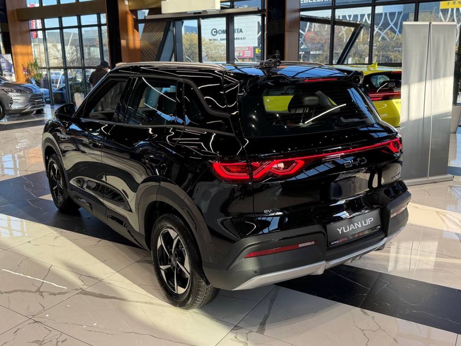 BYD Yuan Up Юань АП black черный кора qora 2025