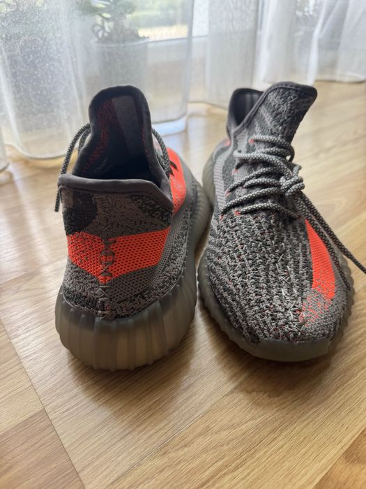 Yeezy 350 v2 beluga