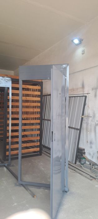 Сварщик. Адрес: адайский бокс