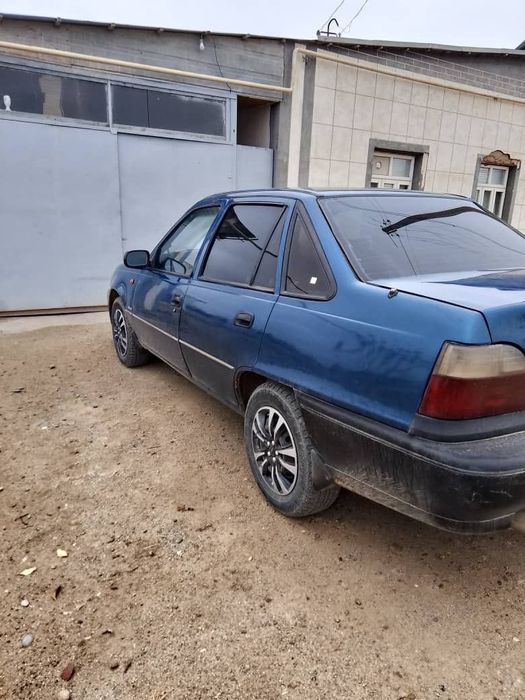 Арзон нексия сотилади