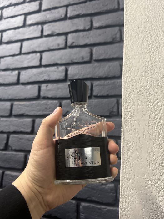 Продаю оригинальный пустой флакон Creed Aventus