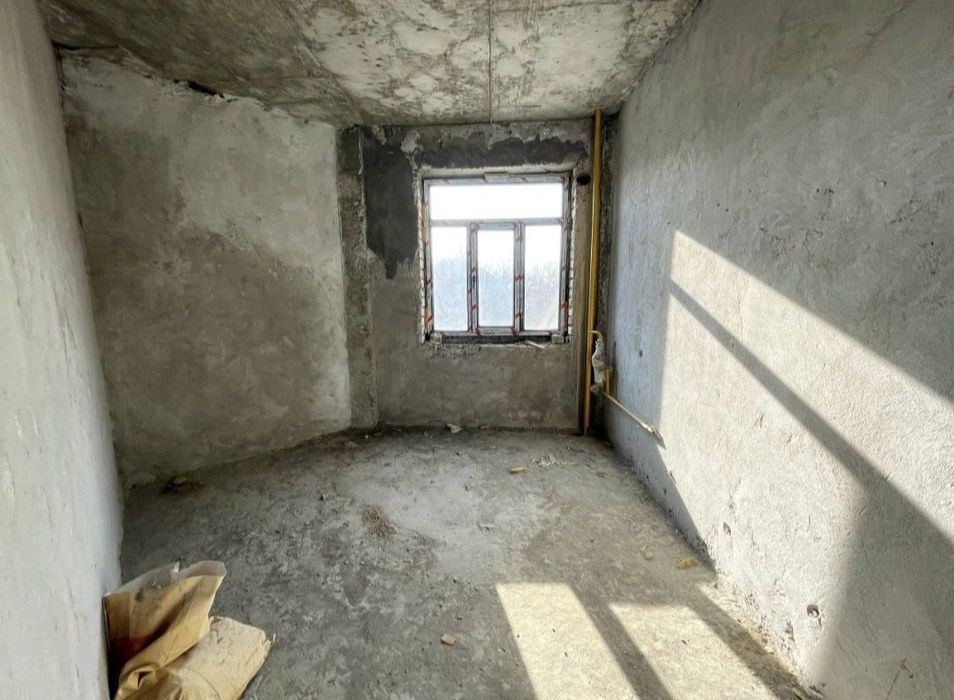 Продаётся на Карасу-6 2ком новостройка