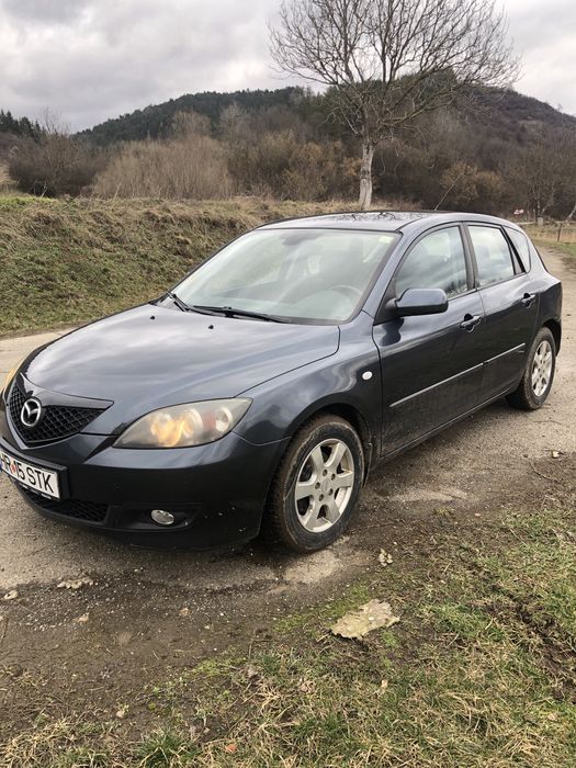 Se vinde mazda 3