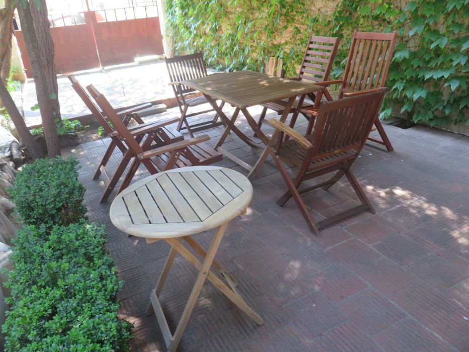 Тиково дърво ,сгъваем, стол-2бр.,маса-2бр.,