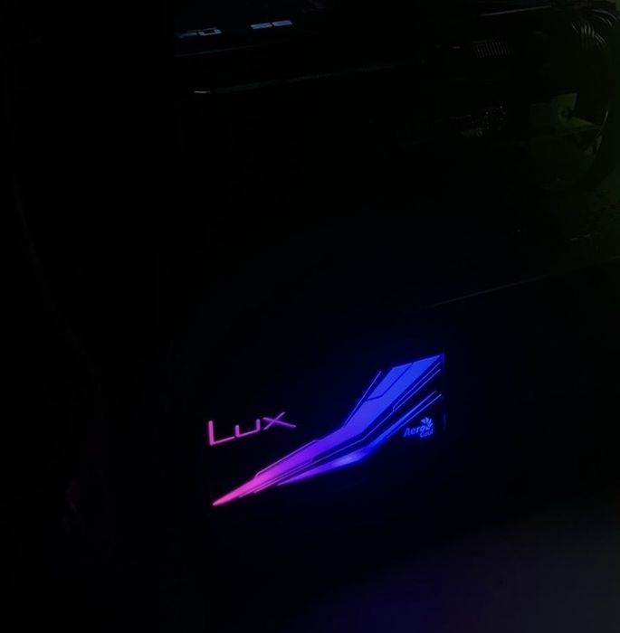 Sursa 750W Aerocool Lux RGB