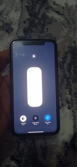 Iphone XR 64/77% 1.2mln