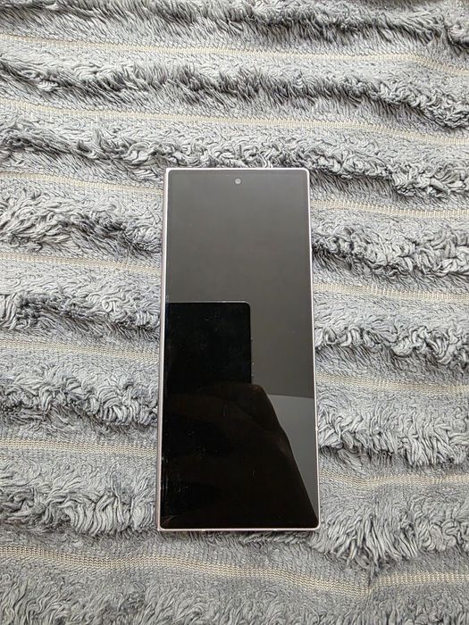 Samsung Galaxy Z Fold 6