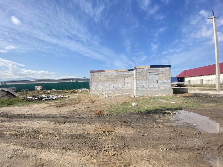 Продам недостроенный дом