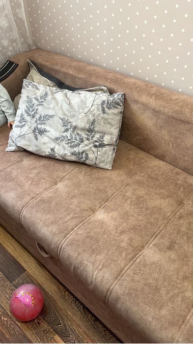 Диван раскладывающийся