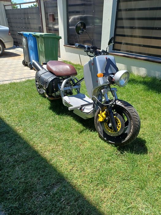 Vand scuter Honda zoomer