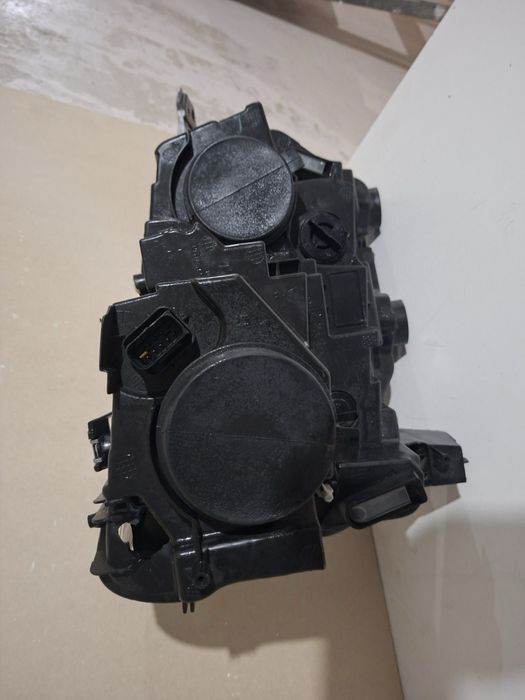 Ляв фар Toyota  Proace Verso 2024