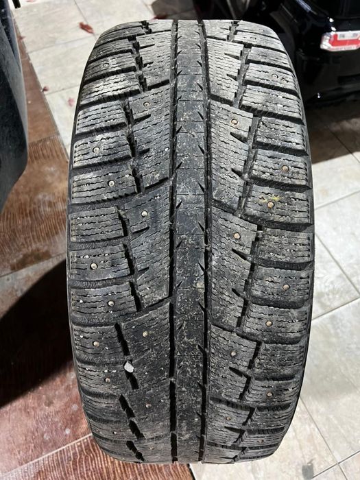 Зимние автошины срочно продам