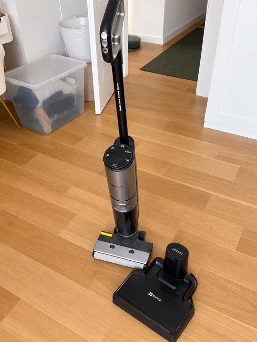 Aspirator vertical EZVIZ RH2 3 în 1 – aspirare + spălare, cu stație + accesorii