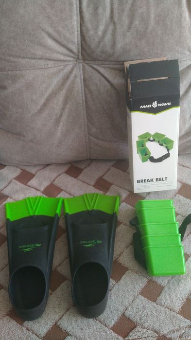 Продам принадлежности для плавания.