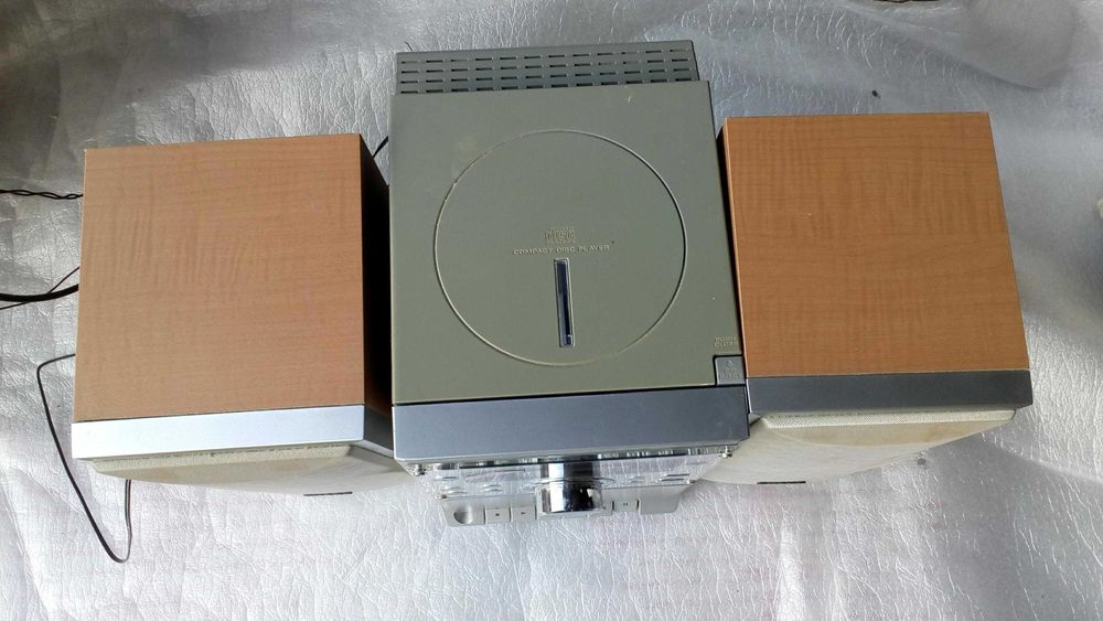 combină muzicală Sharp