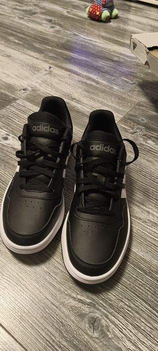 Adidas hoops 3.0, uk 9