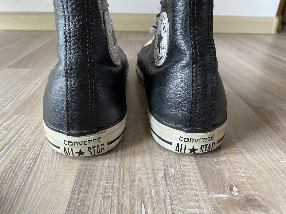 Vând Converse Negrii de Piele Cu Blană 42,5