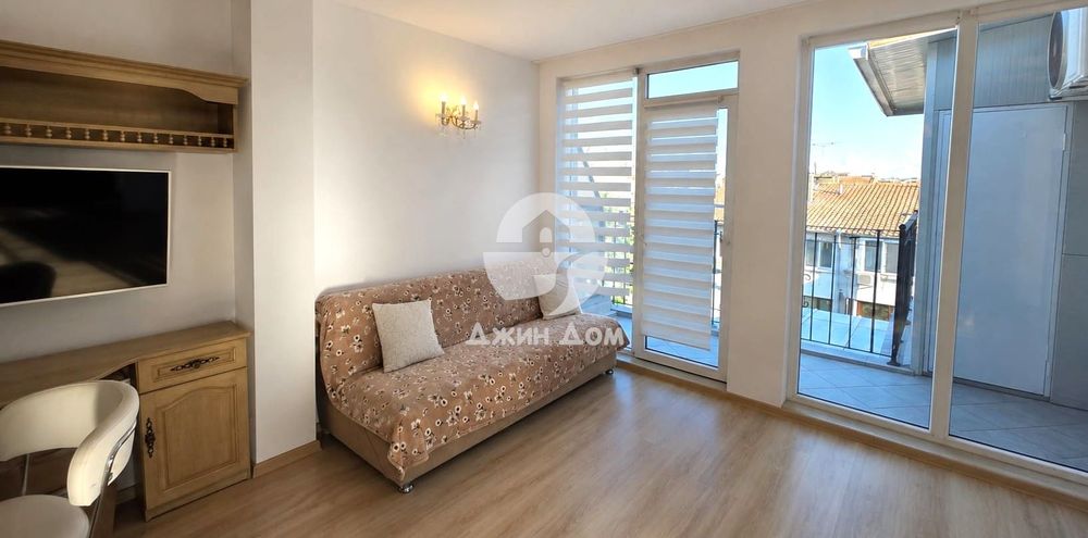 Продава се Двустаен апартамент в Бургас, Възраждане - 73 кв.м за 2261 €/кв.м - Снимка #1