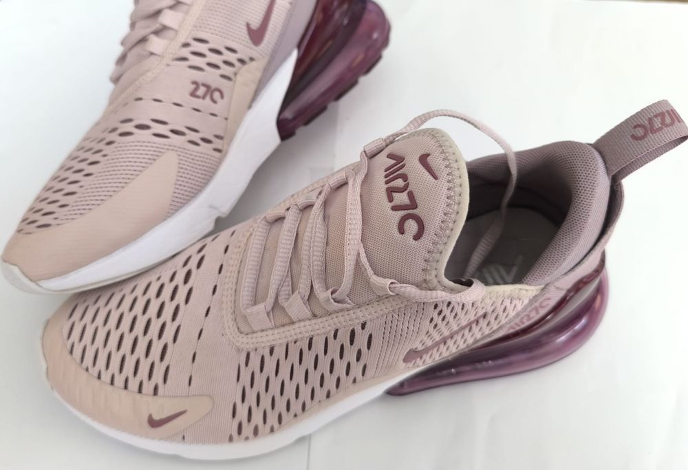 Nike Air Max 270 ca noi marimea 40 ORIGINALI