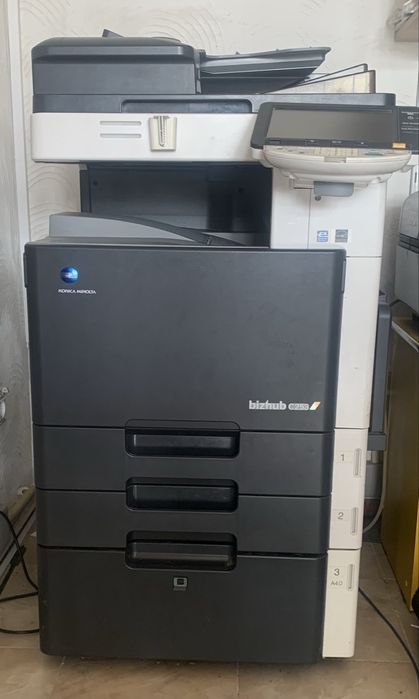 Imprimanta multifunctionala Konica Minolta Bizhub C253