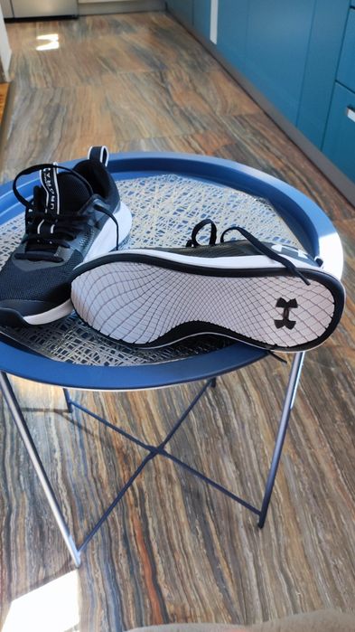Adidași Under Armour 36.5! 23 cm interior! Preț 150 lei ! !