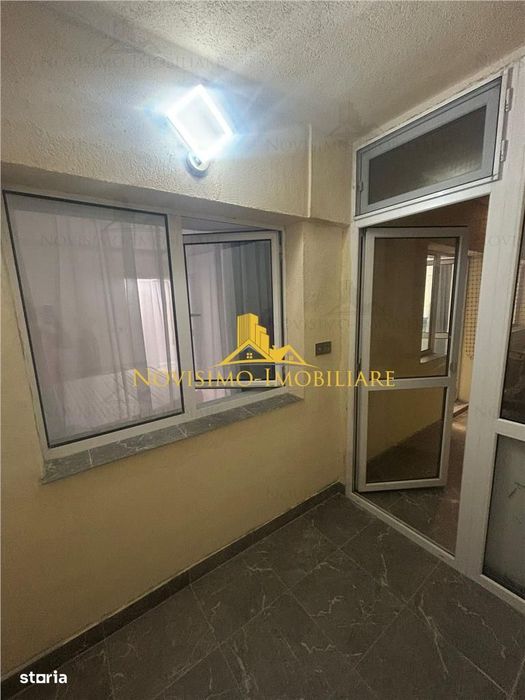 Novisimo-Imobiliare: Ap. Cu Doua Cam., Ultracentral