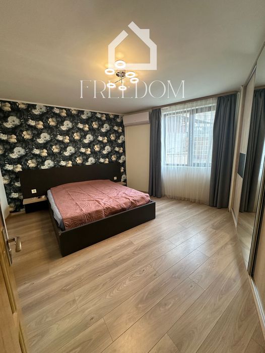 Продава се Тристаен апартамент в Варна, м-т Траката - 104 кв.м за 2212 €/кв.м - Снимка #11
