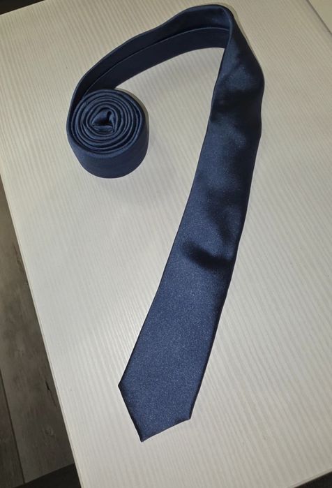 Cravata slim albastra