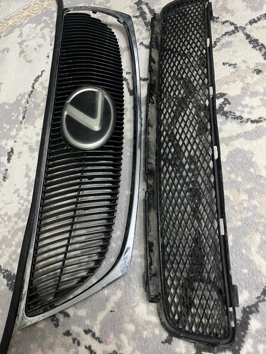 Продам решётку Gs300