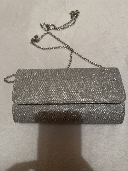 Малка чанта за официален повод