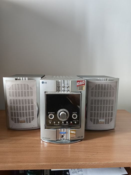 Музыкальный центр LG