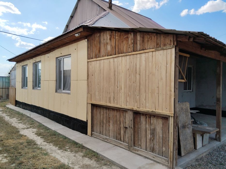 Дом рядом с  трассой