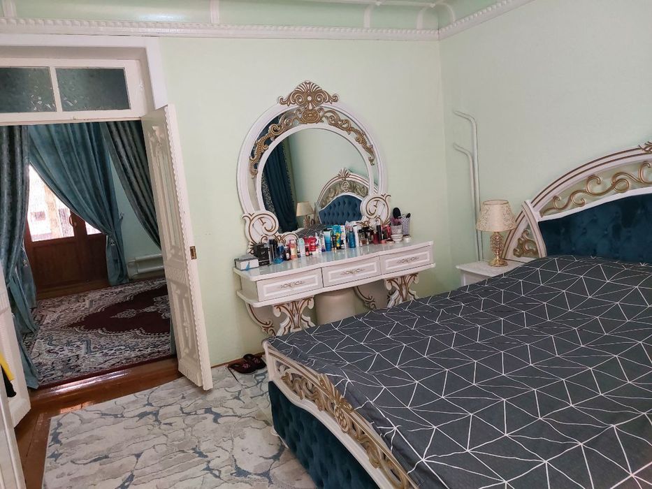 Nazarbek ittifoq 8 sotih 10 ta xona uchastka yer katta ittifoq