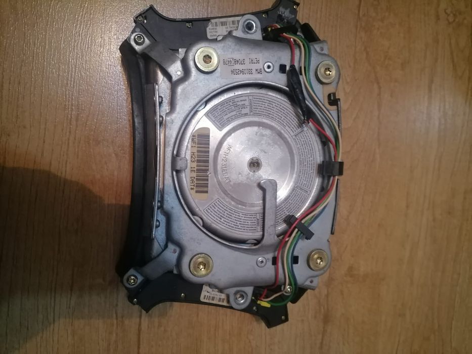 Руль оригинал от БМВ е38 оригинал.