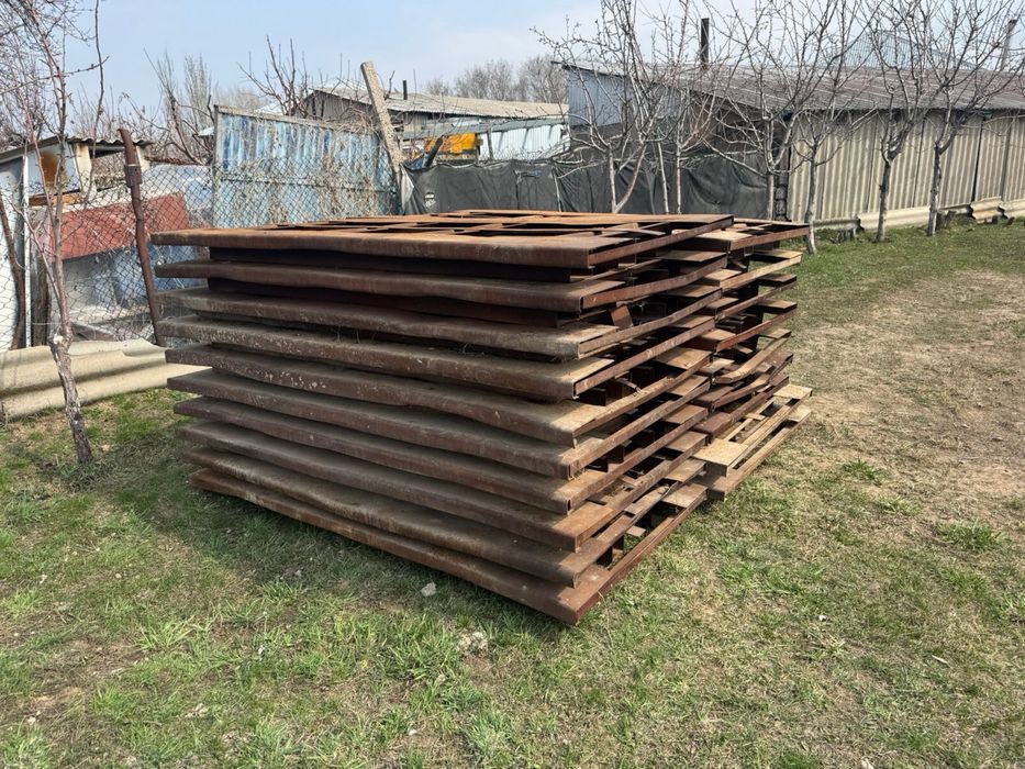 Поддонный металичиский