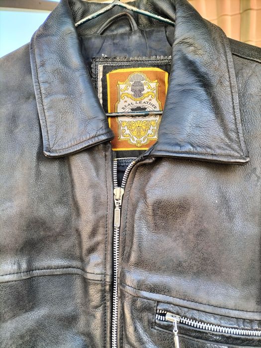 Продам мужские кожаные куртки.