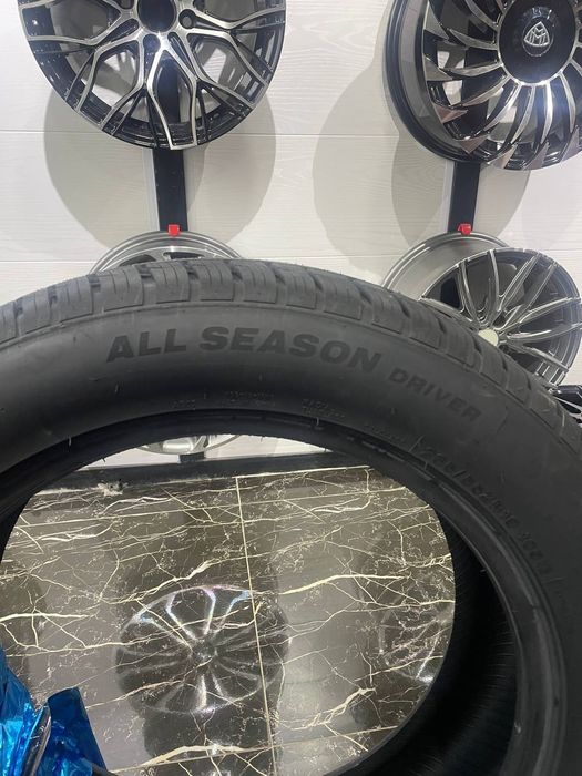 Balon shina Imperial 235/55R19