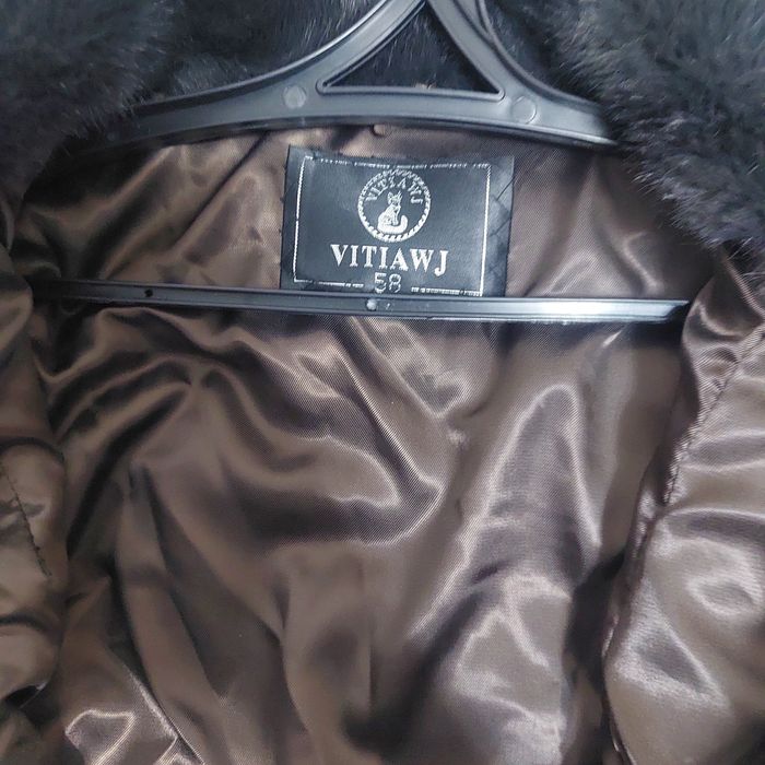 Продам эко шуба в люкс качестве.