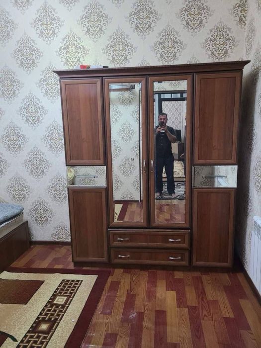 Срочно ижарага берилади 1 етаж 2 хона еш боласи еклага берилади