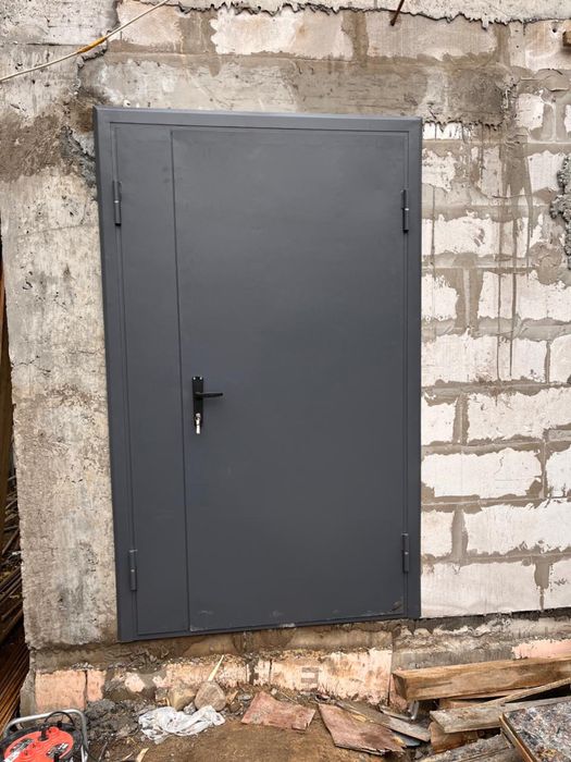 Изготовление металлических дверей