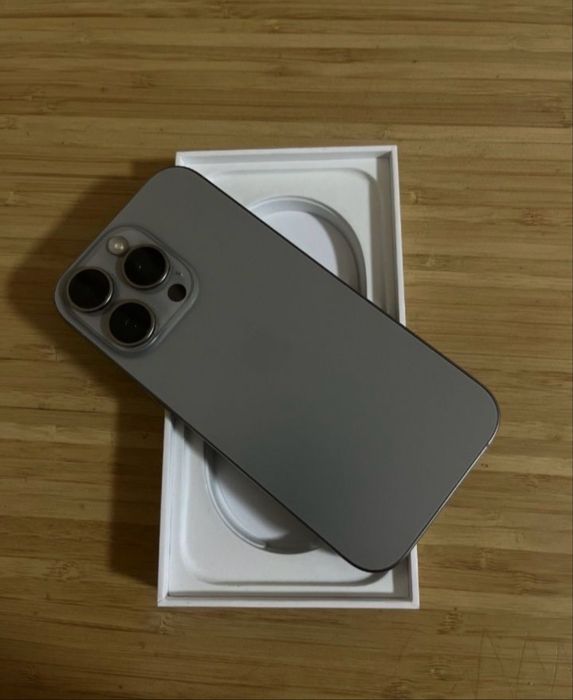 Iphone 16 pro 94% EAC