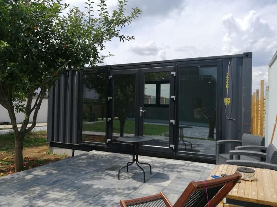 Container modular ansamblu de containere cu vitrina gri antracit