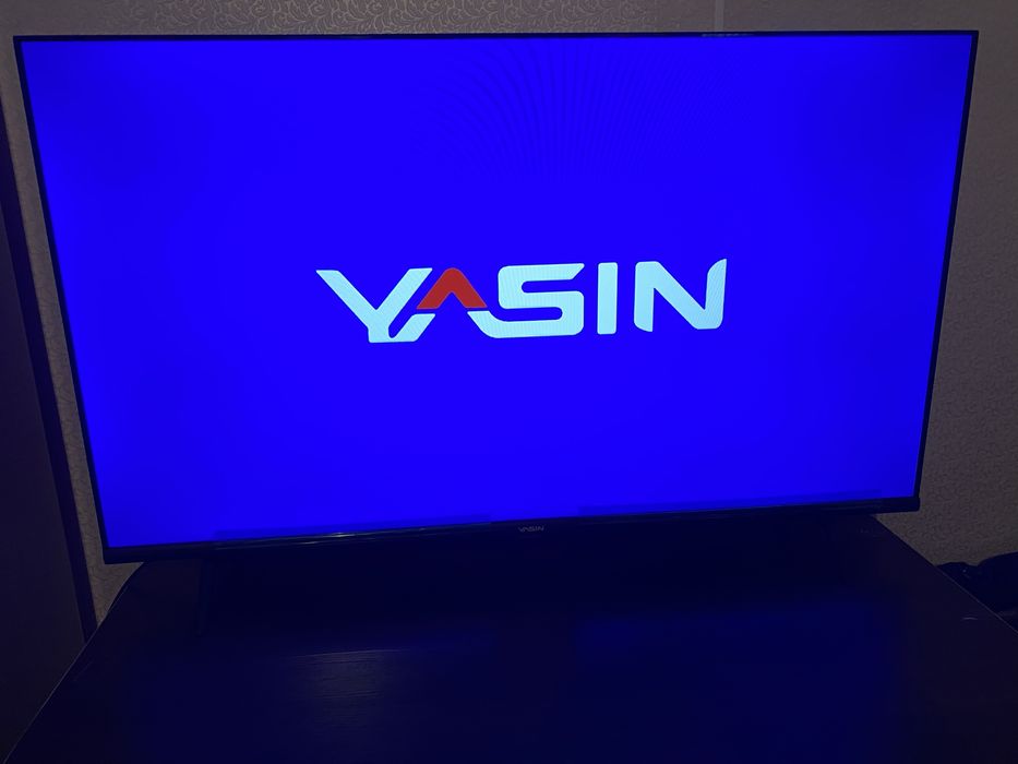 Продам телевизор YASIN LED-40G7 40" 101cм SMART
