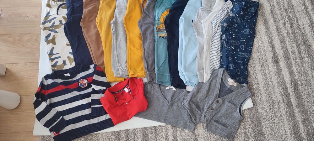Лот детски дрехи 110 -116 блузи и панталони -H&M,Zara,lupilu и д-р.