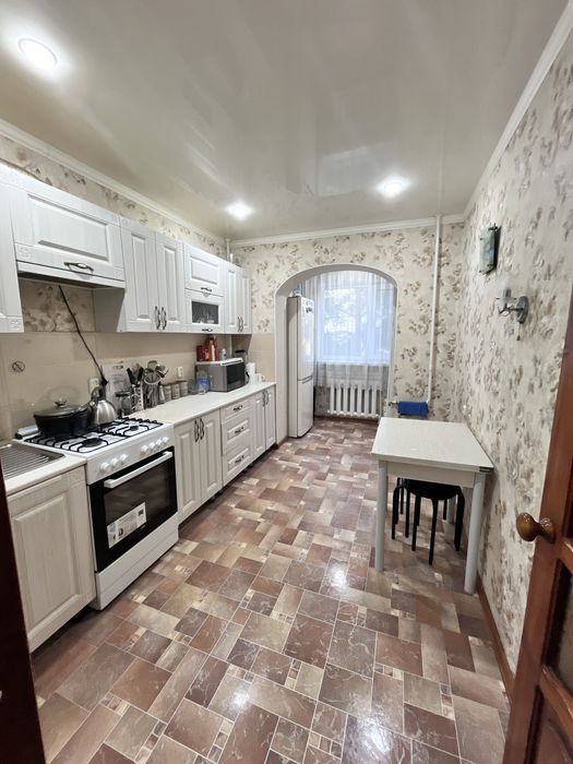 Продам 4-комнатную квартиру