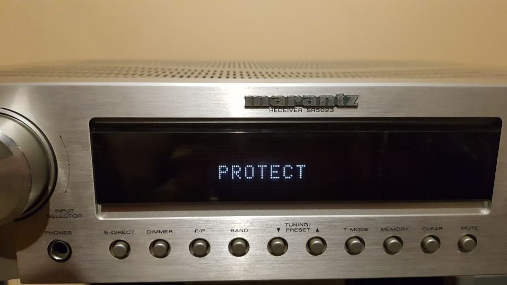 Pentru muzica  de reparat sau piese de schimb amplificator receiver Marantz SR 5023