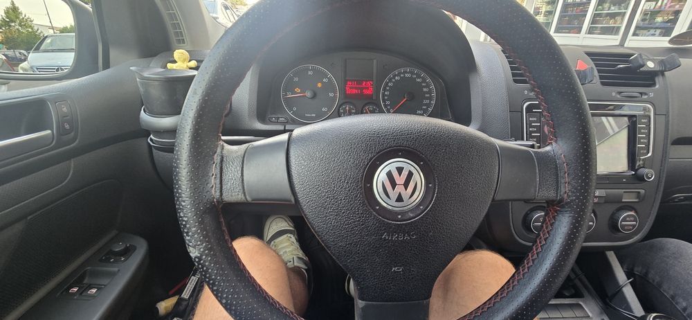 Volkswagen Golf 2007 diesel, 2.695 € — imagine 5