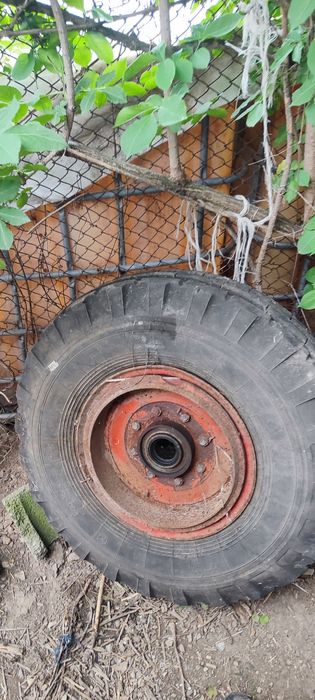 Ремарке и Трактор джанта 70