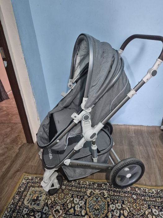 Продам хорошую коляску