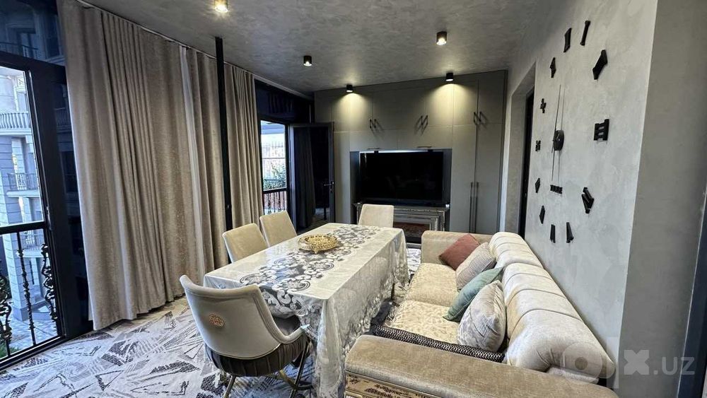 Darkhan Avenue у парка Тельмана — 110 м² на 3 этаже`